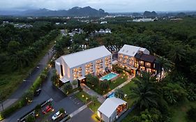 เดอะ ชิลล์ แอท กระบี่ โฮเต็ล